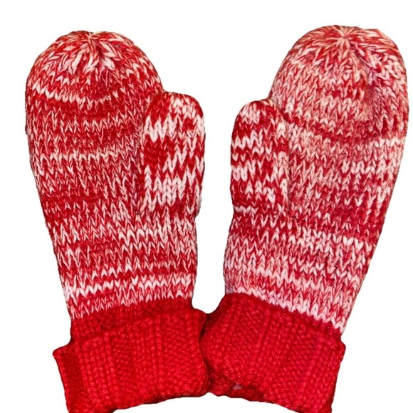 University of Wisconsin x Adidas Cable Knit Red White Mittens & Scarf Set Badger - Picture 3 of 8